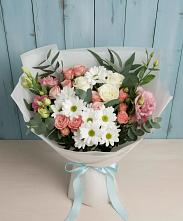 Букет цветов из:  Розы, Лизиантусы и Хризантемы в Остров