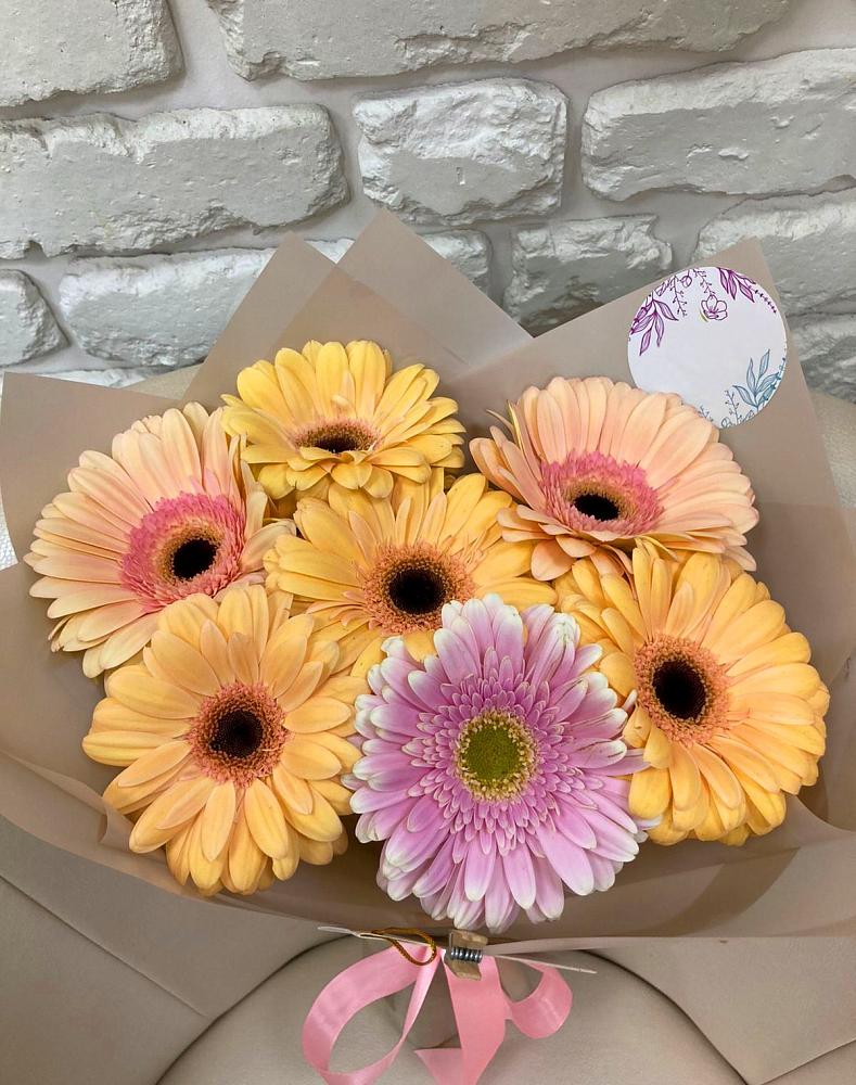 Букет цветов из: Герберы в Остров