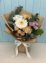 Букет цветов из:  Герберы и Хризантемы в Остров