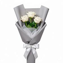Букет 3 белые розы в Остров