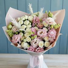 Букет цветов из:  Альстромерии и Розы в Остров